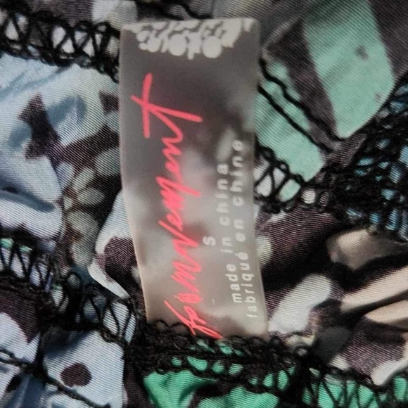 Free People Movement Harem Pants Women's Jogger patterned athletic Size Small - Picture 5 of 10